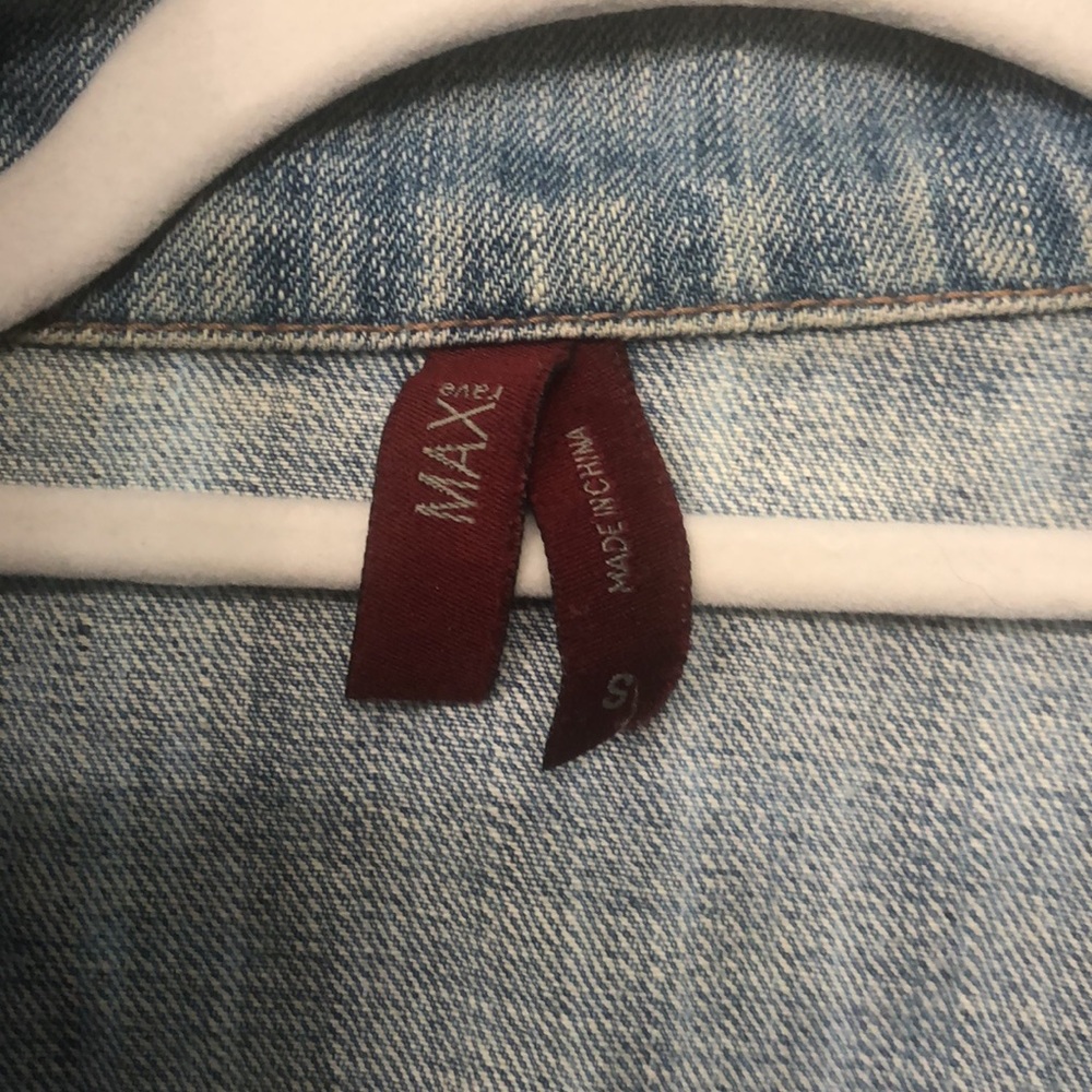 Jean Jacket - Picture 2 of 3
